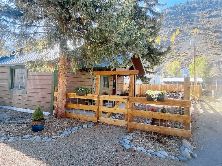 Cabin Lake City