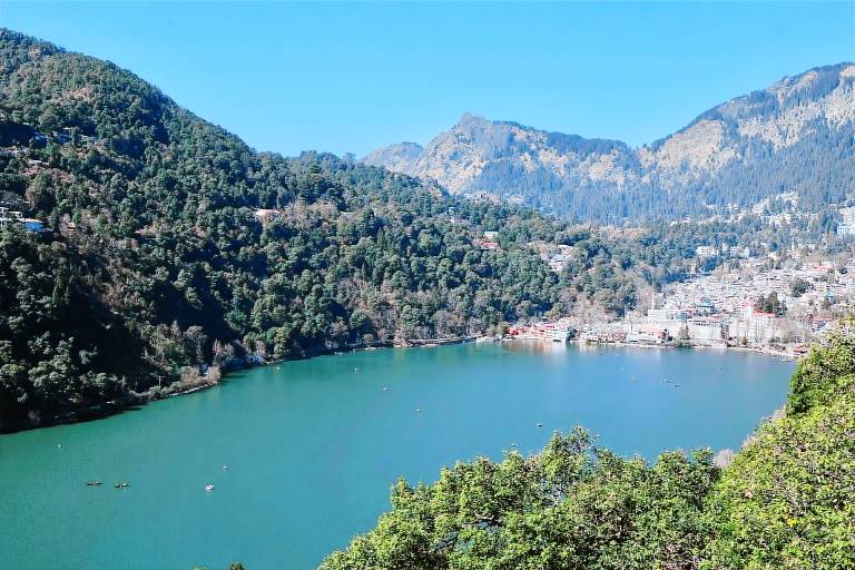 Bed and breakfast  Nainital Lake