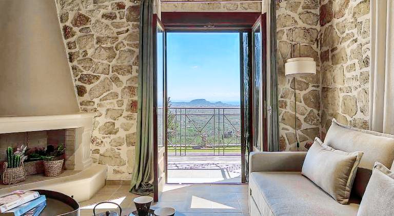 Family-friendly charming villa with pool, patio & barbecue | Dogs allowed — photo 2