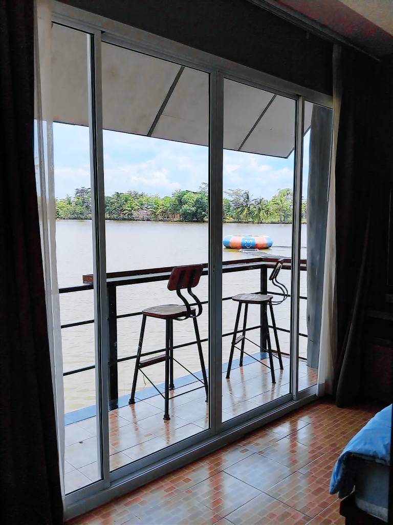 Charming vacation home with yard | Suitable for remote work | Pets allowed — photo 2