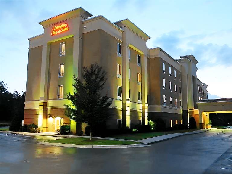 Hampton Inn & Suites Southern Pines-Pinehurst in Aberdeen, NC