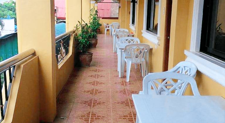 Rental apartment with 1 room for 3 persons in Olongapo
