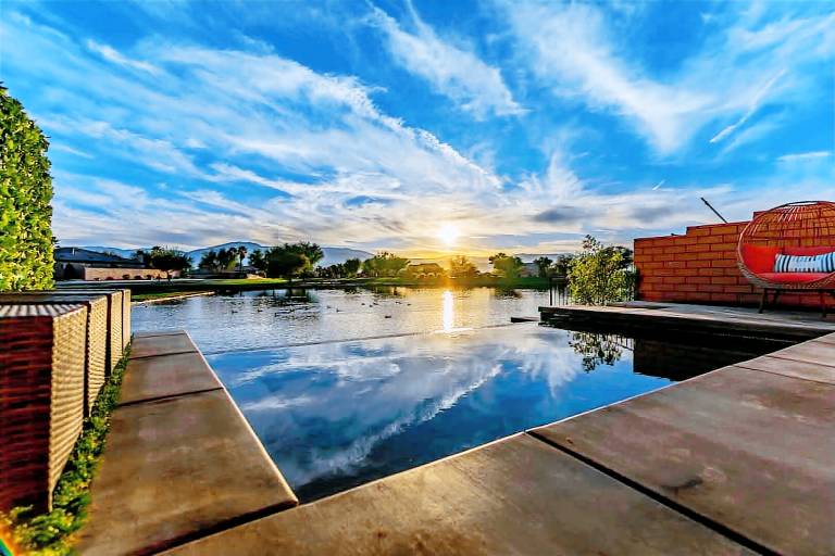 Family-oriented vacation home with private pool | Dogs allowed — photo 2