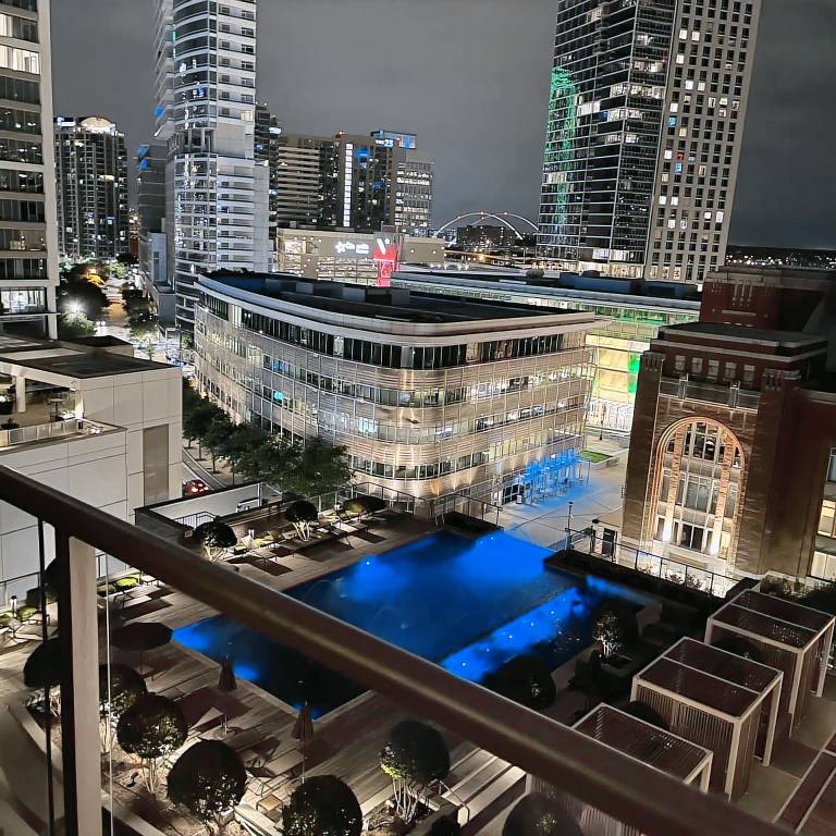 Condo  Victory Park