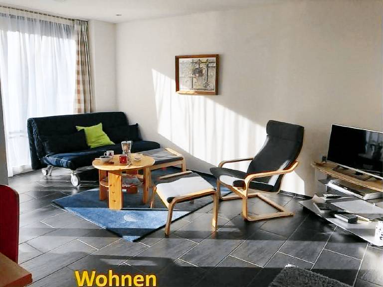 Holiday apartment with patio & BBQ | Mountain view — photo 3