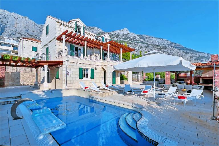 Villa Vikki mit Pool und Meerblick — photo 5