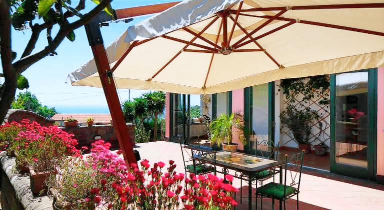 Pleasant villa with pool | Pets allowed — photo 4