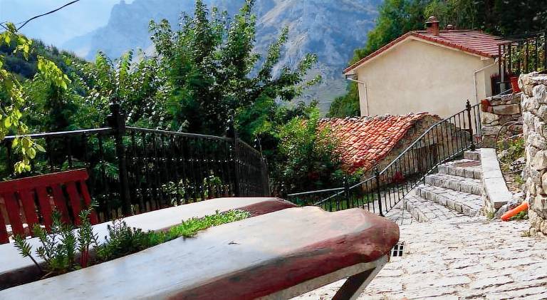 Nice chalet with terrace | Dogs allowed — photo 4