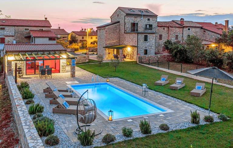 Ferienhaus Karigador