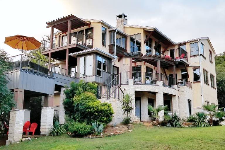 House Comanche Trail