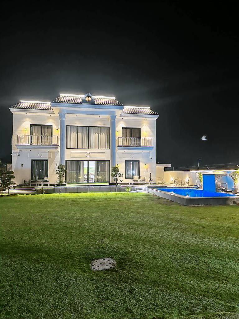 Vacation home with barbecue, yard & pool | Suitable for remote work | Dogs allowed in Faridabad