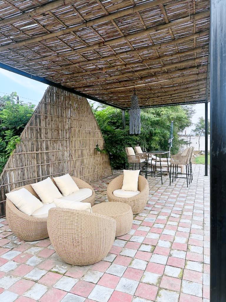 Villa with yard, grill & jacuzzi — photo 3