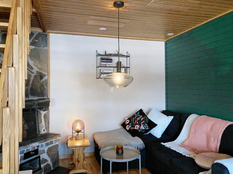 Cozy apartment & Sauna in the center of Saariselkä right next to National Park trail entrance — photo 4