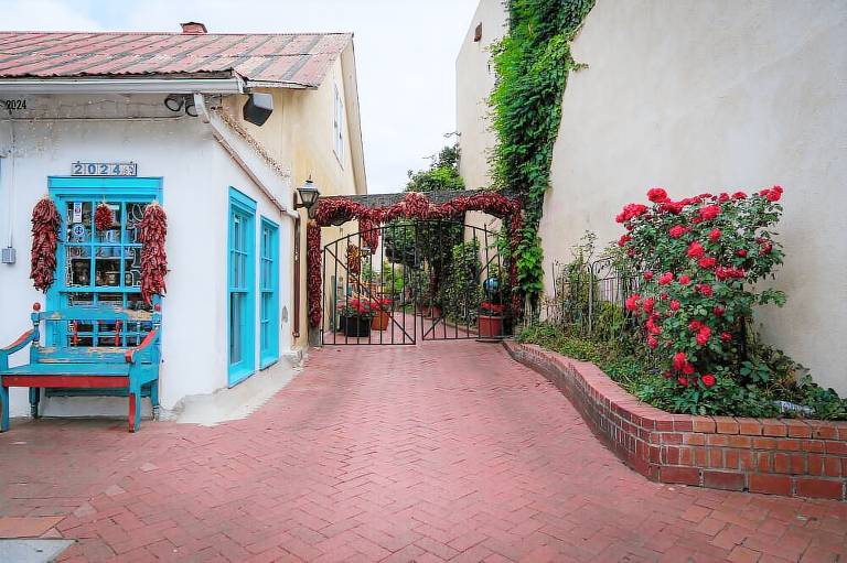 Holiday Inn Express & Suites Albuquerque Historic Old Town by IHG