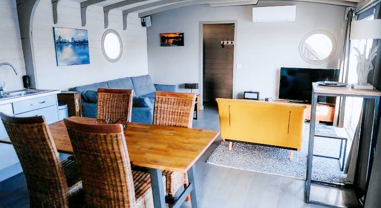 Fully equipped beautiful house with yard, terrace & barbeque | Pet-friendly — photo 2
