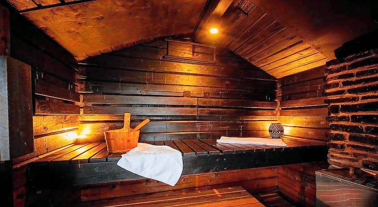 Chalet with sauna & pool — photo 2