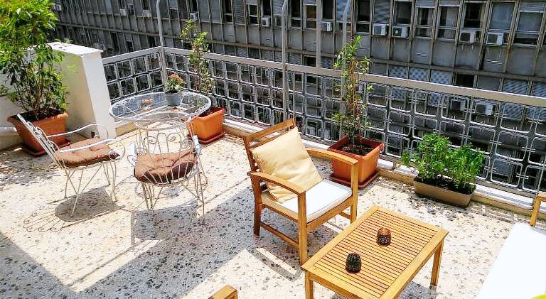 Athena's Home, Sunny Balkony 100m from metro! — photo 5