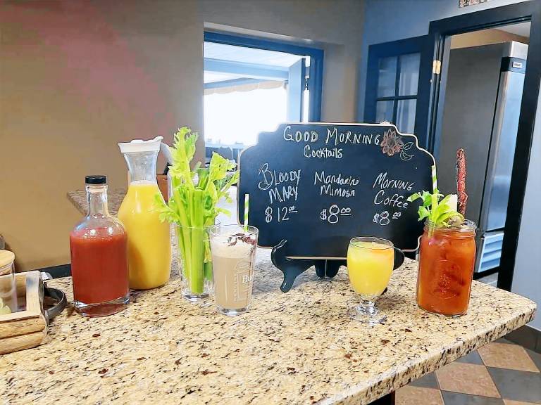 Home Inn Woods Hotel