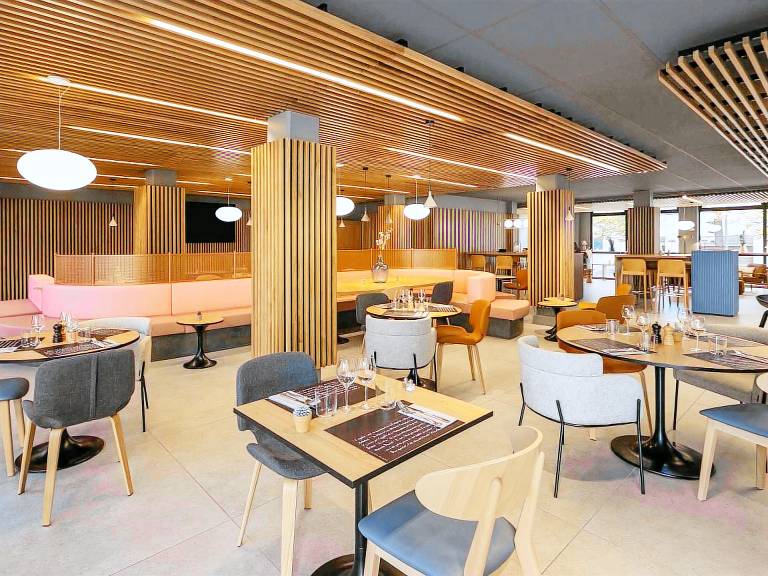 Novotel Bordeaux Centre Gare Saint Jean — photo 2