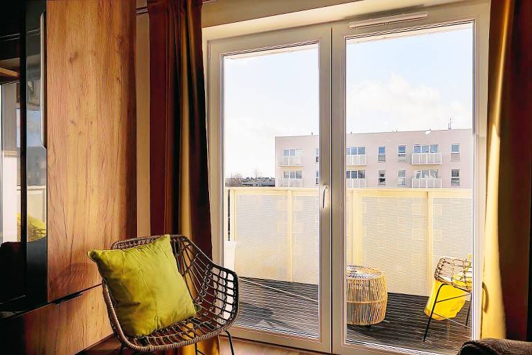 Family-friendly beautiful rental apartment with fast internet | Pets allowed — photo 2