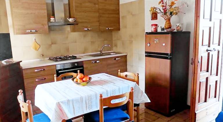 Apartment with 2 rooms for 4 persons — photo 3