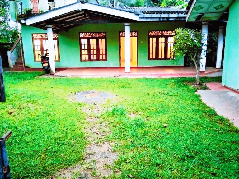House with garden | Suitable for remote work in Unawatuna