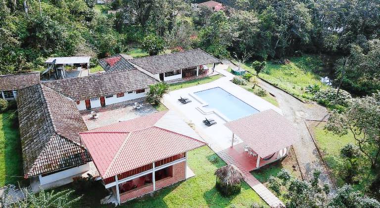 Jungle Lodge El Jardin Aleman
