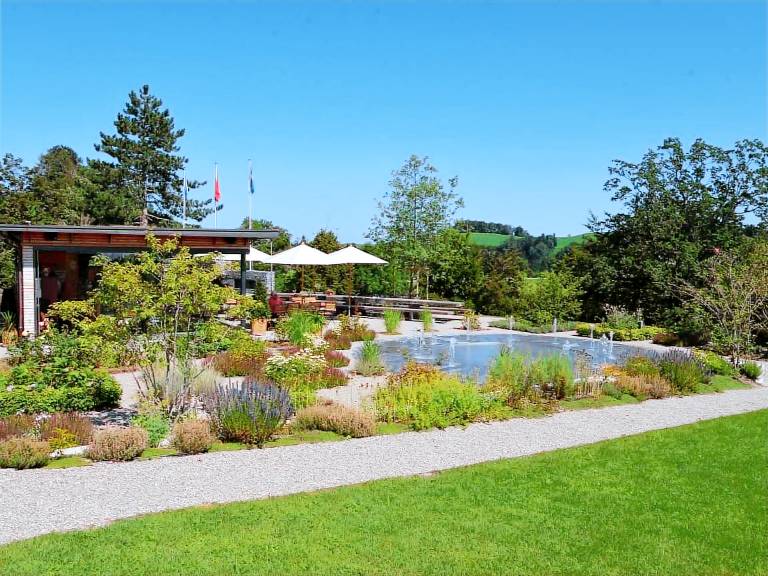 Holiday apartment with yard | Mountain view — photo 4