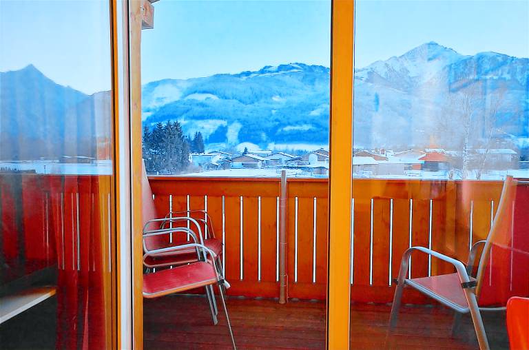 Bright, modern apartment, wonderful location with stunning views — photo 2