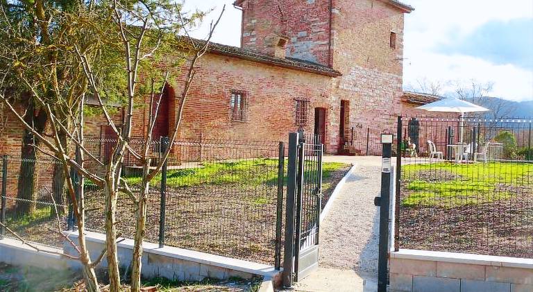La torre del cappellaio in Fabriano