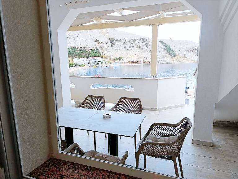 Holiday apartment with terrace — photo 3