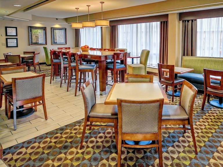 Hampton Inn Charlottesville — photo 4