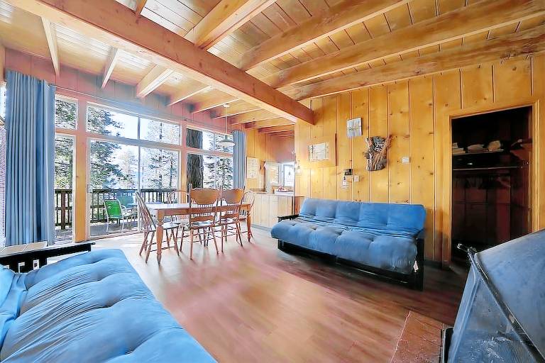 Lodge  Kirkwood