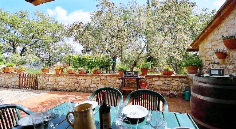 Fully equipped beautiful villa with private pool, barbeque & garden | Pet-friendly — photo 5