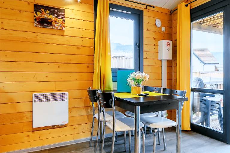 Child-friendly lovely chalet with terrace, heated pool & fast internet | Garden view | Pets are welcome — photo 3