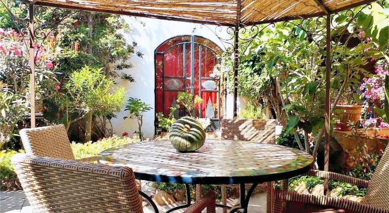 Spacious villa with pool | Pets are welcome — photo 5