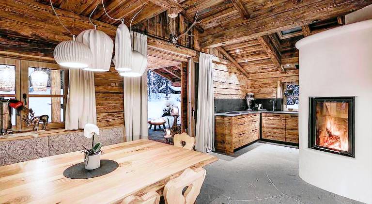 Big chalet with sauna, jacuzzi & yard | Dogs allowed — photo 3