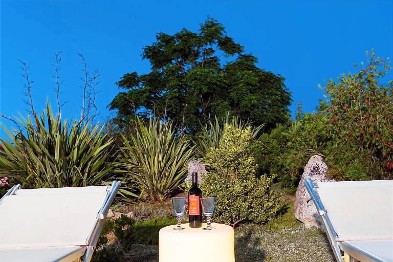 Holiday apartment with garden & pool — photo 5