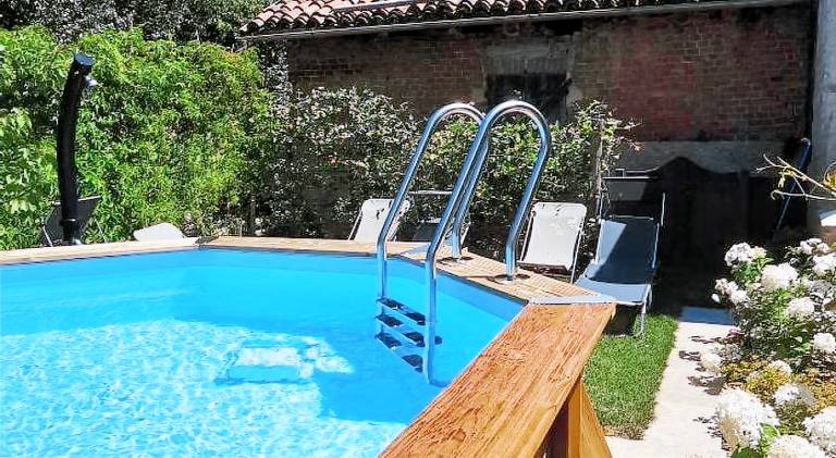 Avie Honey Rooms & Breakfast in La Morra