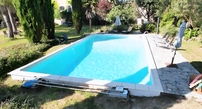 Fully equipped big house with BBQ | Garden view | Dogs allowed — photo 4