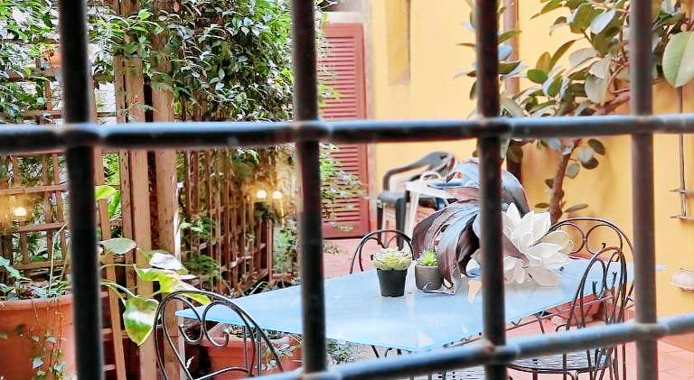Lovely apartment with terrace & garden | Close to Pantheon | Perfect for remote work | Pet-friendly in Vittoria