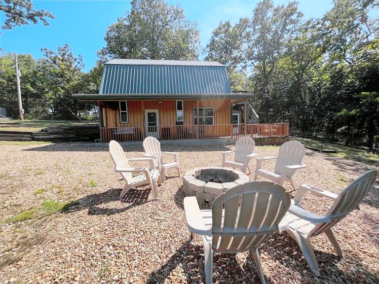 Cabin Pittsburg