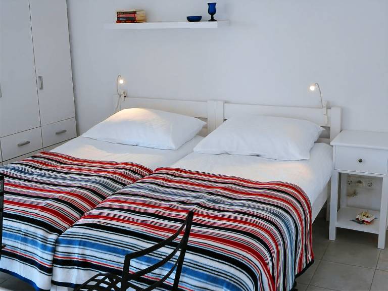 Apartment with terrace — photo 3