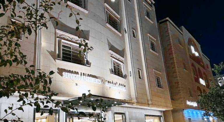 70 m&sup2; Apartment mit Hotelservice