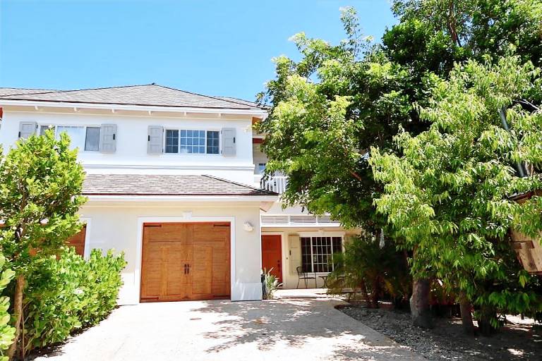 House  Harbour Island