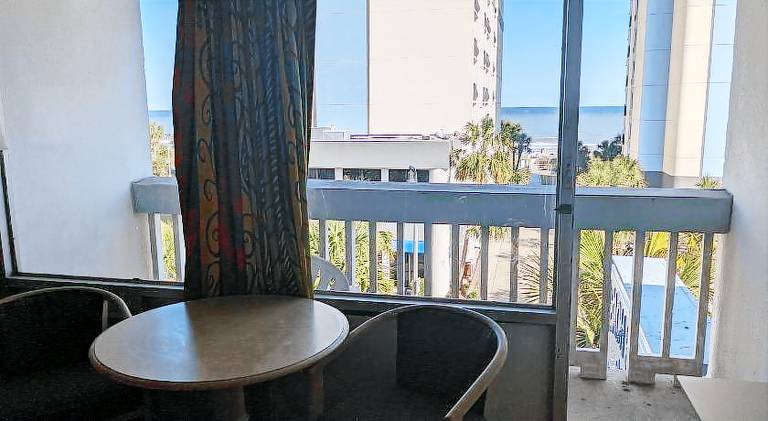 Beach Side Hotel — photo 3