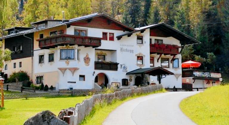 Pleasant rental apartment | Dogs allowed in Leutasch