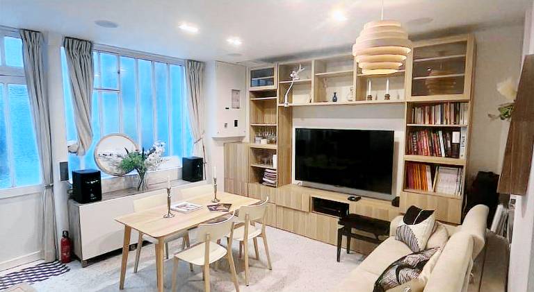 Calm & Charming Atelier in Paris in Bagnolet