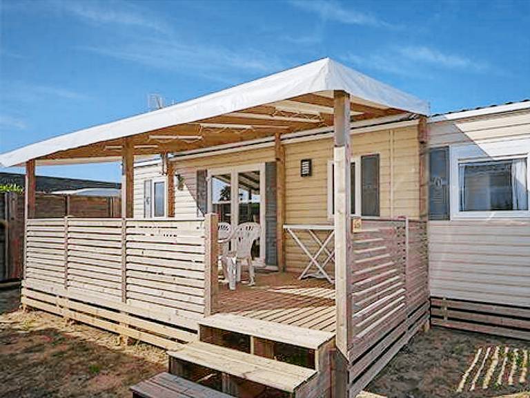 Mobile home with pool & patio | Pets are welcome — photo 4