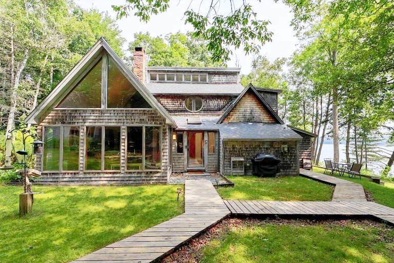 House Blue Hill